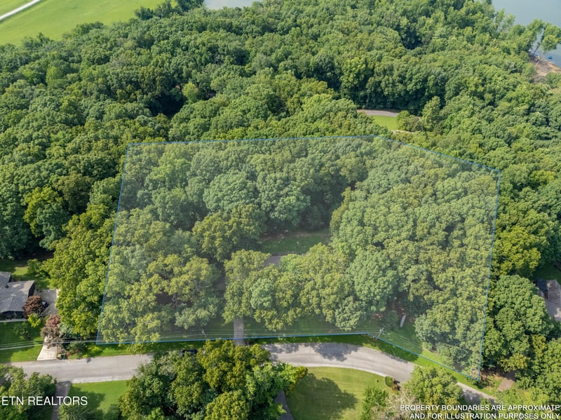 167 Rendezvous Rd, Rockwood, TN 37854