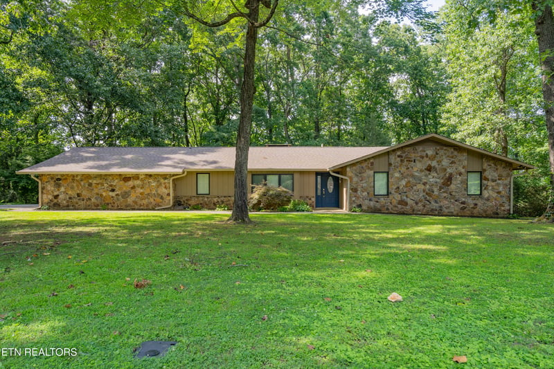 167 Rendezvous Rd, Rockwood, TN 37854