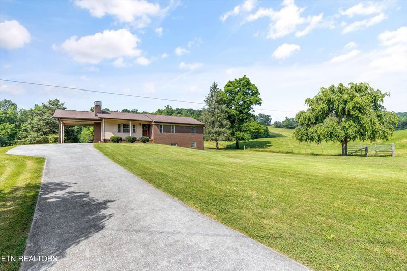 1670 Bowen Rd, Rutledge, TN 37861