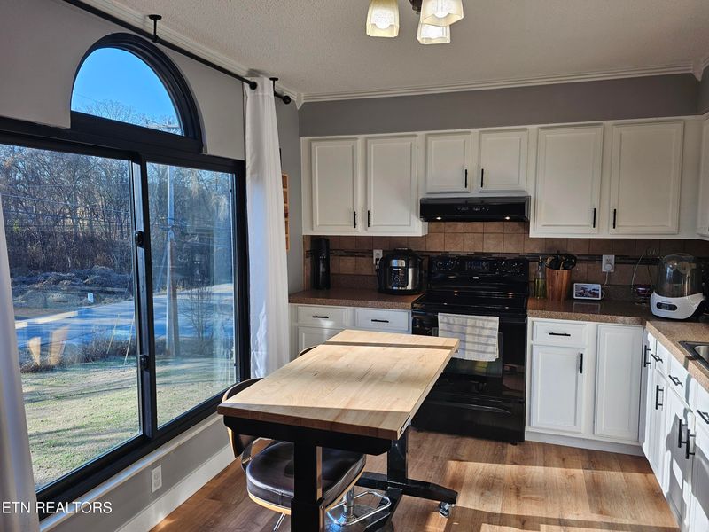 1670 Middlesettlements Rd, Maryville, TN 37801