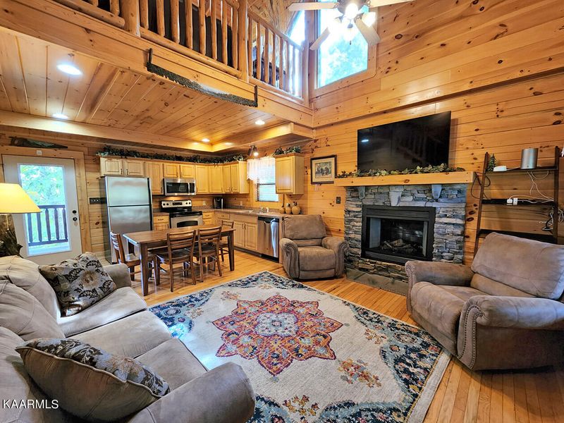 1671 Mountain Lodge Way, Sevierville, TN 37862