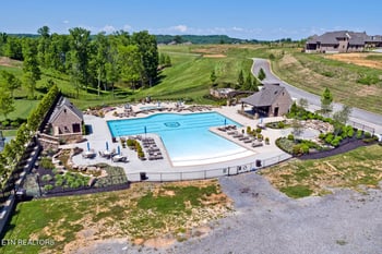 16718 Lighthouse Pointe Dr, Lenoir City, TN 37772