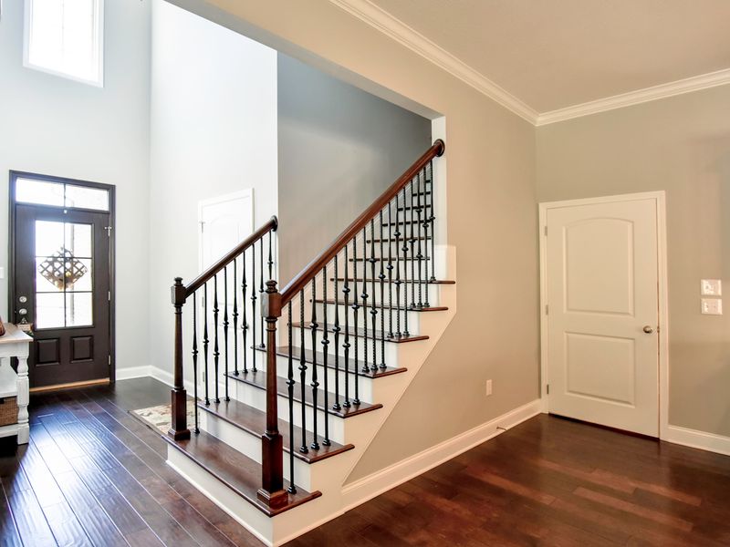 1674 Sugarfield Ln, Knoxville, TN 37932
