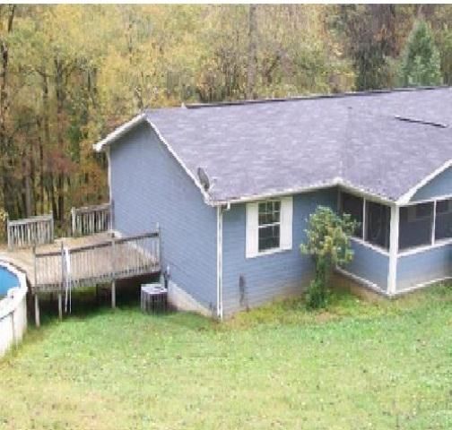168 Breezeway Ln, Caryville, TN 37714