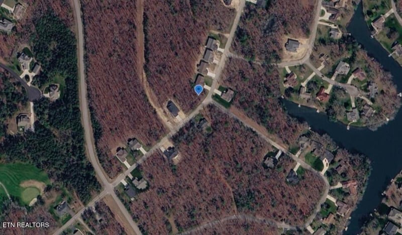 168 Hawes Cir, Crossville, TN 38558