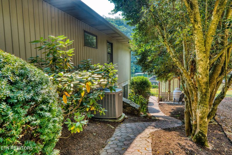168 Noya Way, Loudon, TN 37774