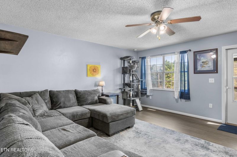168 Pack St, Jacksboro, TN 37757
