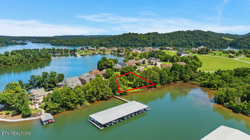 1681 Rarity Bay Pkwy, Vonore, TN 37885