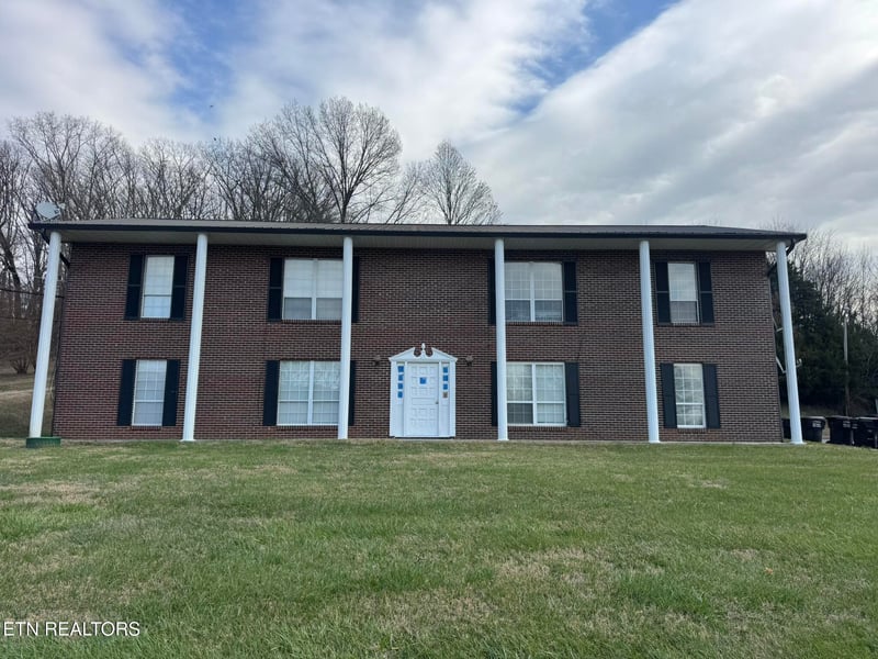 1688 Old Highway 95, Lenoir City, TN 37771