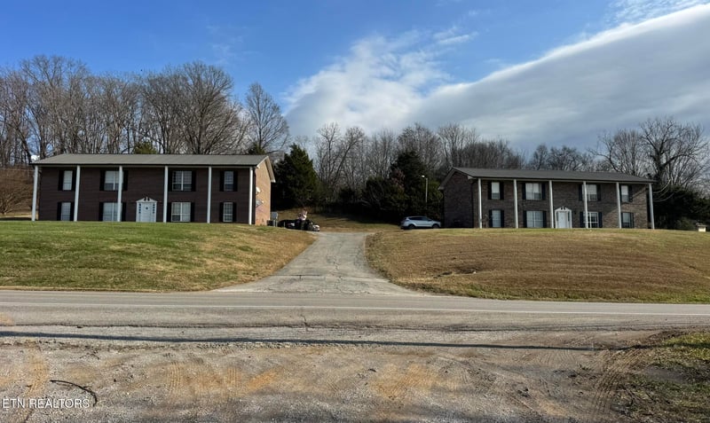 1688 Old Highway 95, Lenoir City, TN 37771