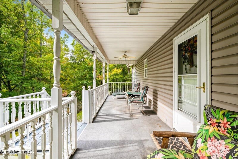 169 Bibee Ln, Caryville, TN 37714