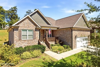 169 Dynasty Dr, Lenoir City, TN 37771