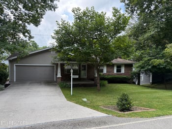169 Ivy Brook Ln, Crossville, TN 38558