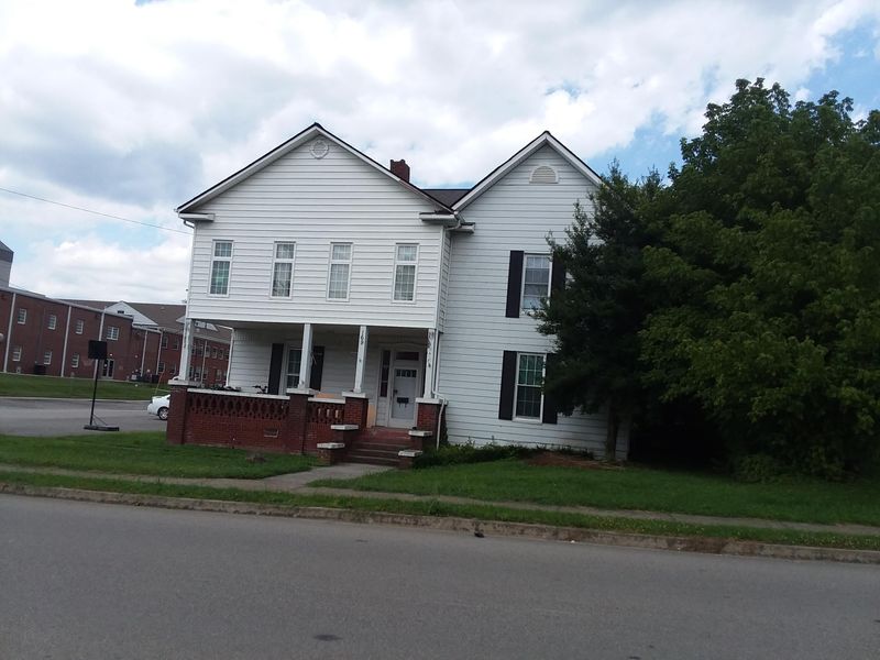 169 Liberty St, Jacksboro, TN 37757