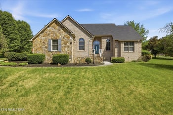 169 Perkins Ln, Jacksboro, TN 37757