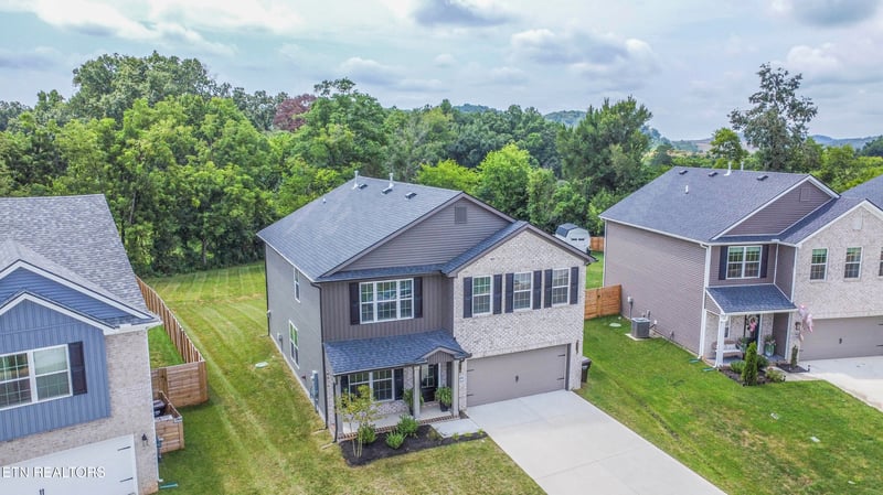 1691 Hickory Meadows Dr, Knoxville, TN 37932