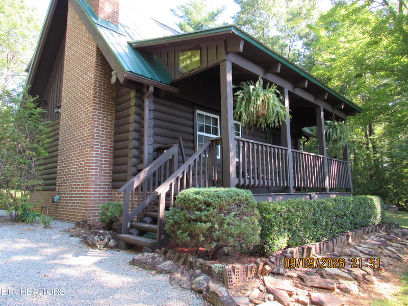 1695 Cane Creek Mountain Rd, Tellico Plains, TN 37385