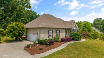 1697 Davis Ferry Rd, Loudon, TN 37774