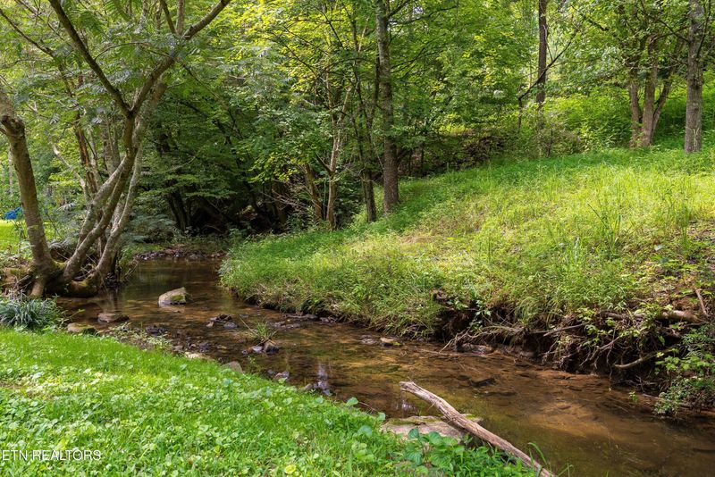 1697 Munsey Hatcher Rd, Seymour, TN 37865