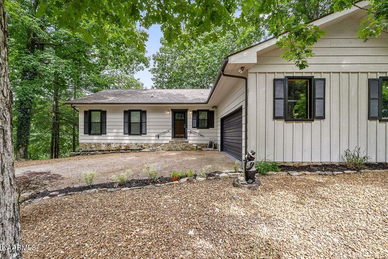 17 Druid Cir, Crossville, TN 38558