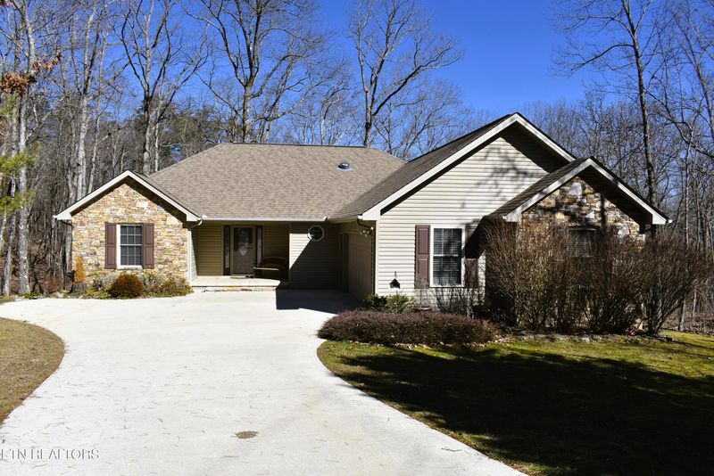 17 Norwich Ter, Fairfield Glade, TN 38558