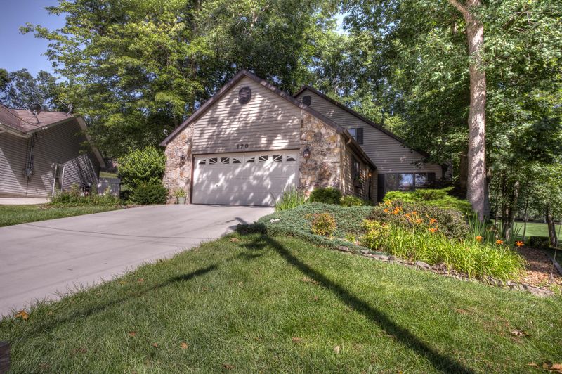170 Baltusrol Rd, Crossville, TN 38558