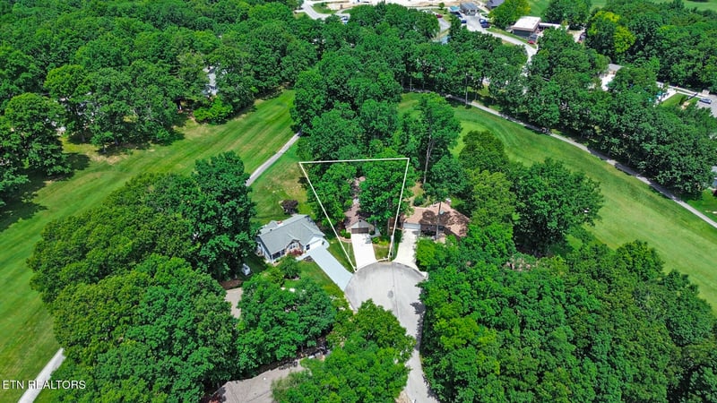 170 Baltusrol Rd, Fairfield Glade, TN 38558