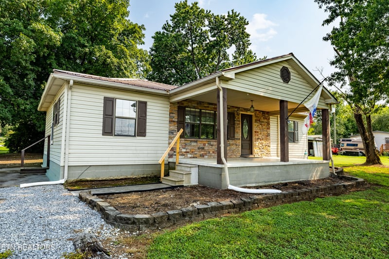 170 Dotson Rd, Greenback, TN 37742