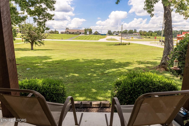 170 Dotson Rd, Greenback, TN 37742