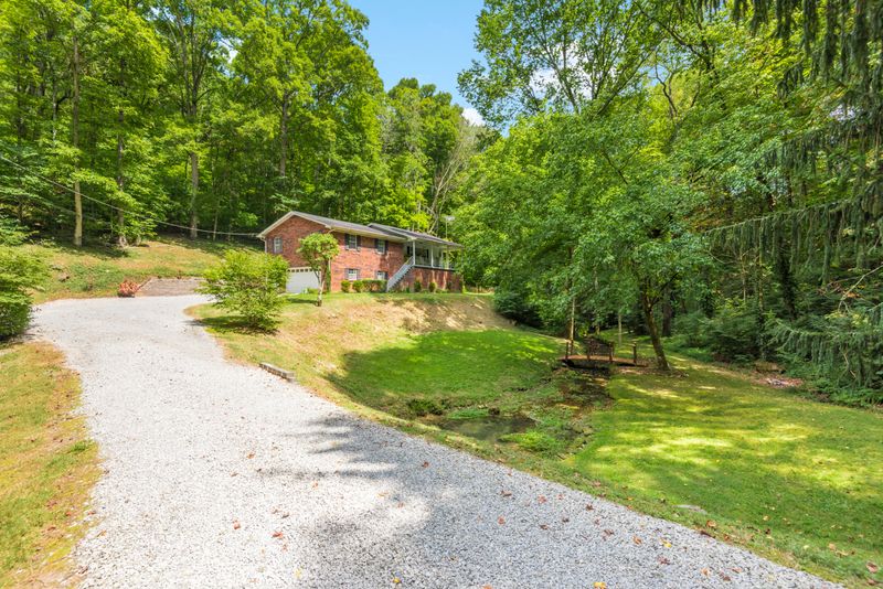 170 Glandon Ln, Powell, TN 37849