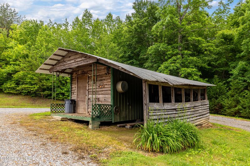 170 Graham Loop, Tellico Plains, TN 37385