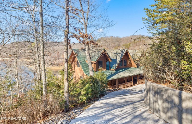 170 Islandview Cir, Sharps Chapel, TN 37866