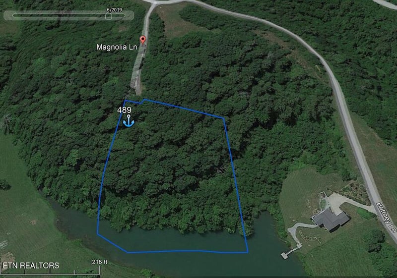 170 Magnolia Ln, Sharps Chapel, TN 37866