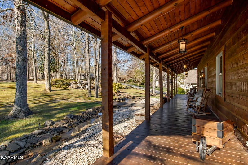 170 Noya Point, Loudon, TN 37774
