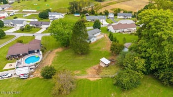 170 S Burress Ln, Jacksboro, TN 37757