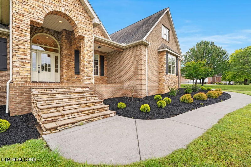 170 Short Bark Ln, Madisonville, TN 37354
