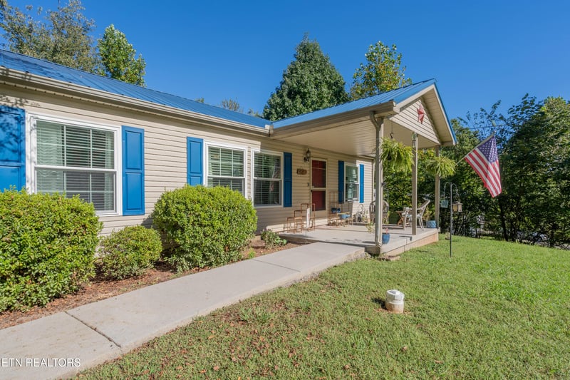 170 Tori Kait Ln, Powell, TN 37849