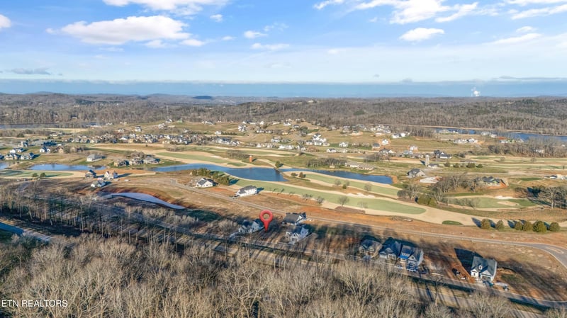 1700 Black Bear Cir, Loudon, TN 37774