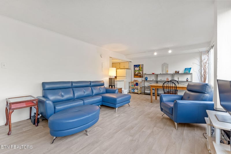 1700 Clinch Ave #208, Knoxville, TN 37916