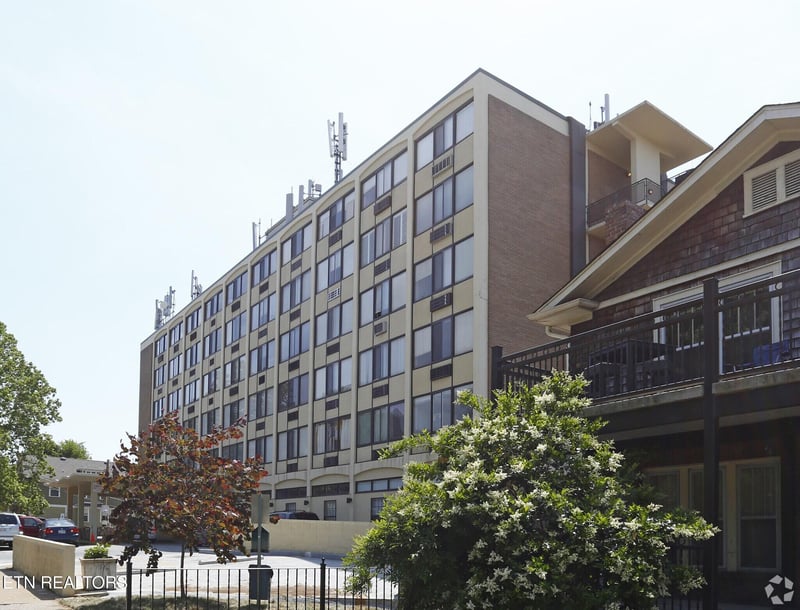 1700 Clinch Ave #221, Knoxville, TN 37916