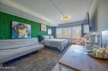 1700 Clinch Ave #612, Knoxville, TN 37916