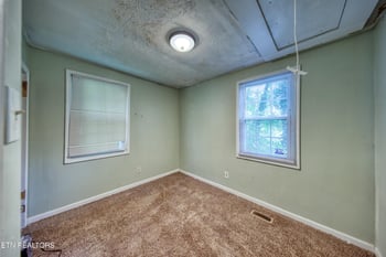 1700 Iroquois St, Knoxville, TN 37915