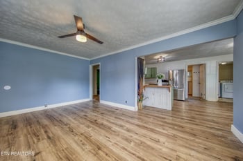 1700 Iroquois St, Knoxville, TN 37915