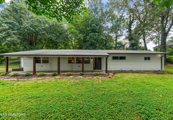1700 Lockwood Dr, Knoxville, TN 37918