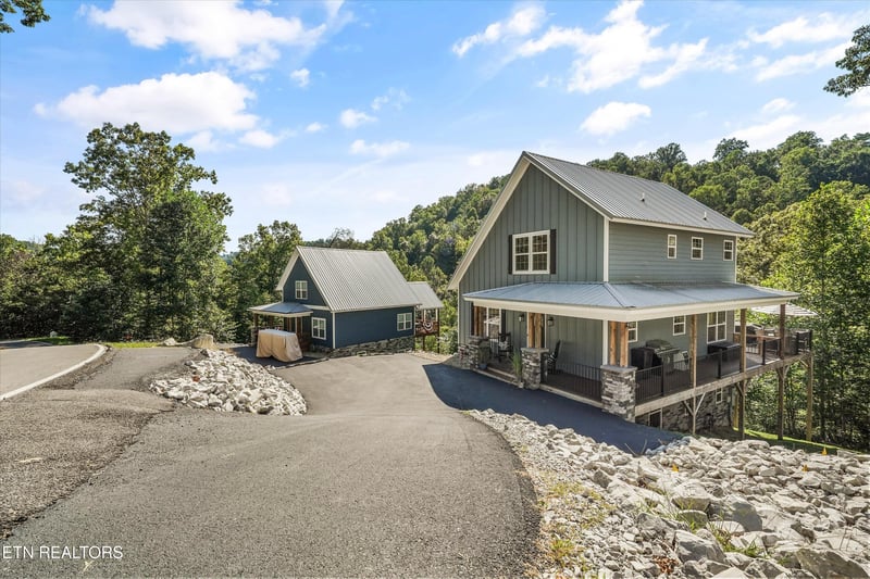 1700 Ridge Rd, Caryville, TN 37714
