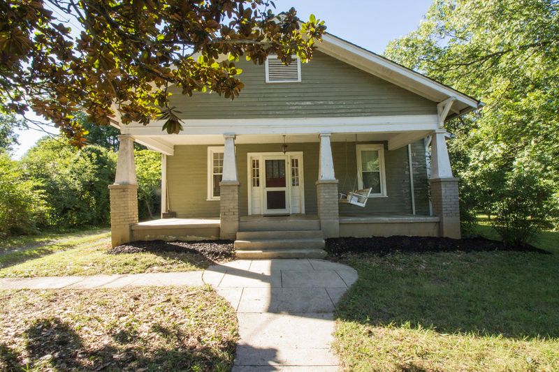 1701 Cedar Ln, Knoxville, TN 37918