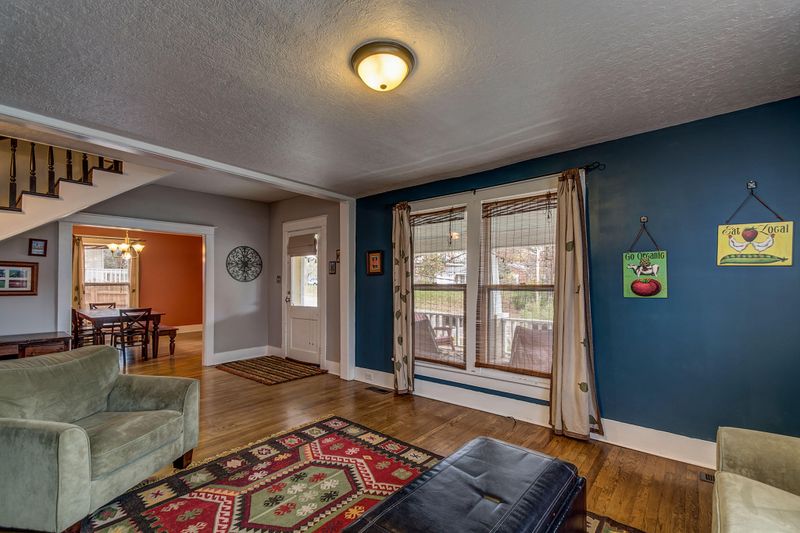 1701 Coker Ave, Knoxville, TN 37917