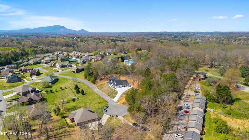 1701 Sierra Ln, Sevierville, TN 37862