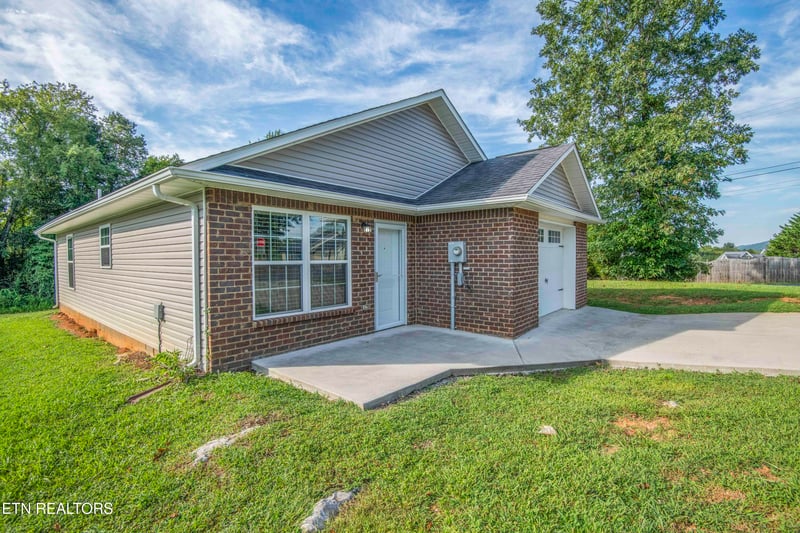 1702 Watauga St, Sevierville, TN 37876