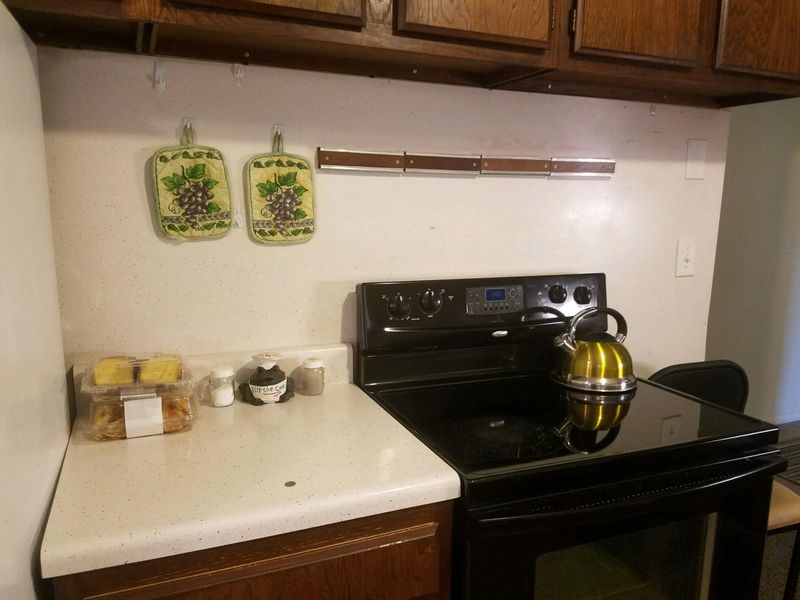 1704 Bradshaw Garden Dr, Knoxville, TN 37912